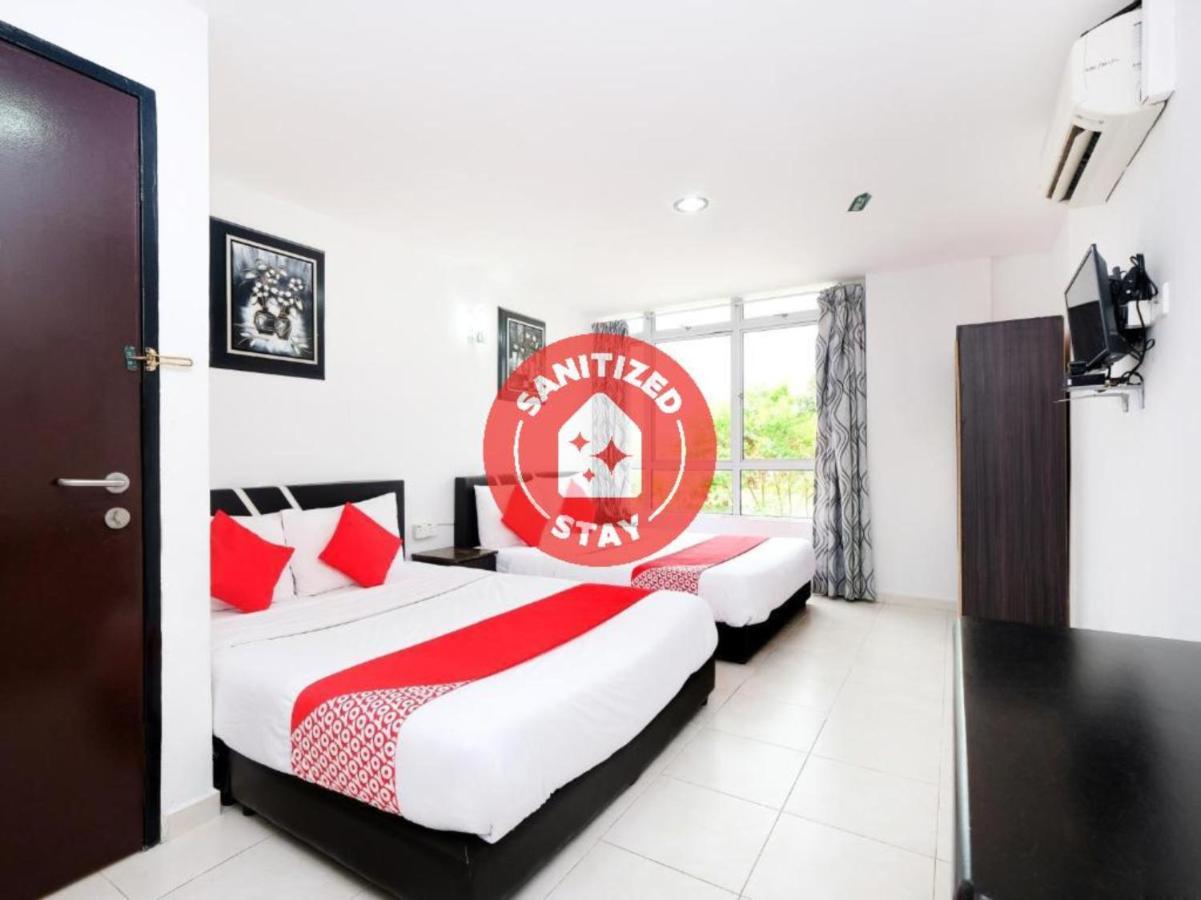 Oyo 711 Tawaquf Inn Kampong Telaga Batin Екстериор снимка