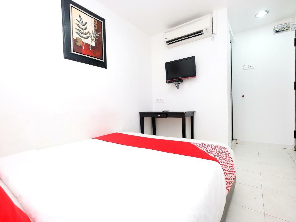 Oyo 711 Tawaquf Inn Kampong Telaga Batin Екстериор снимка