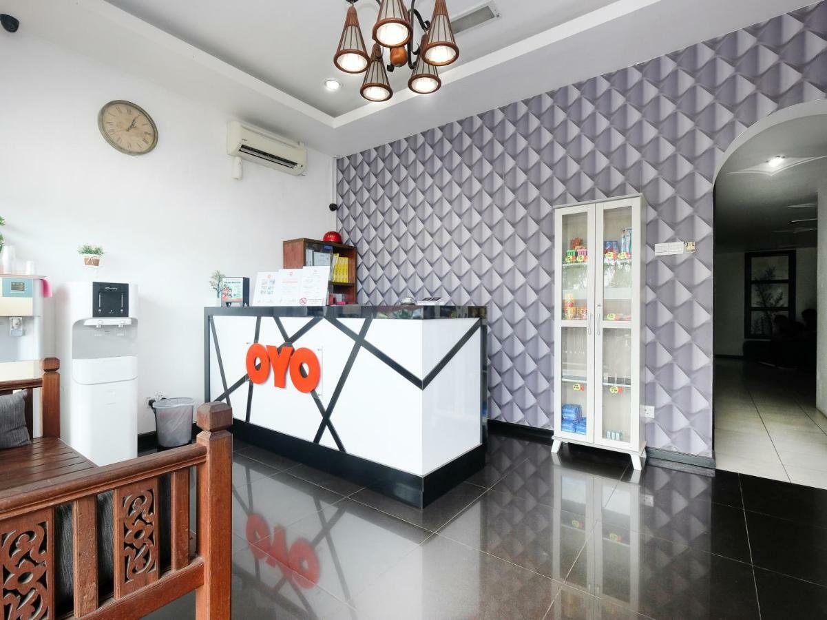Oyo 711 Tawaquf Inn Kampong Telaga Batin Екстериор снимка