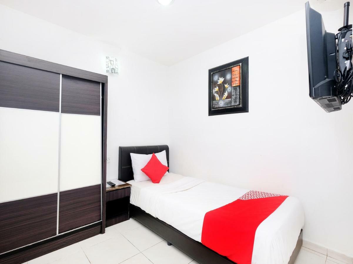 Oyo 711 Tawaquf Inn Kampong Telaga Batin Екстериор снимка