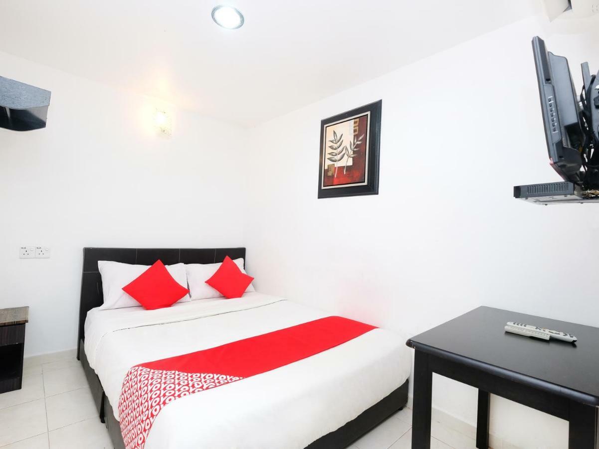 Oyo 711 Tawaquf Inn Kampong Telaga Batin Екстериор снимка