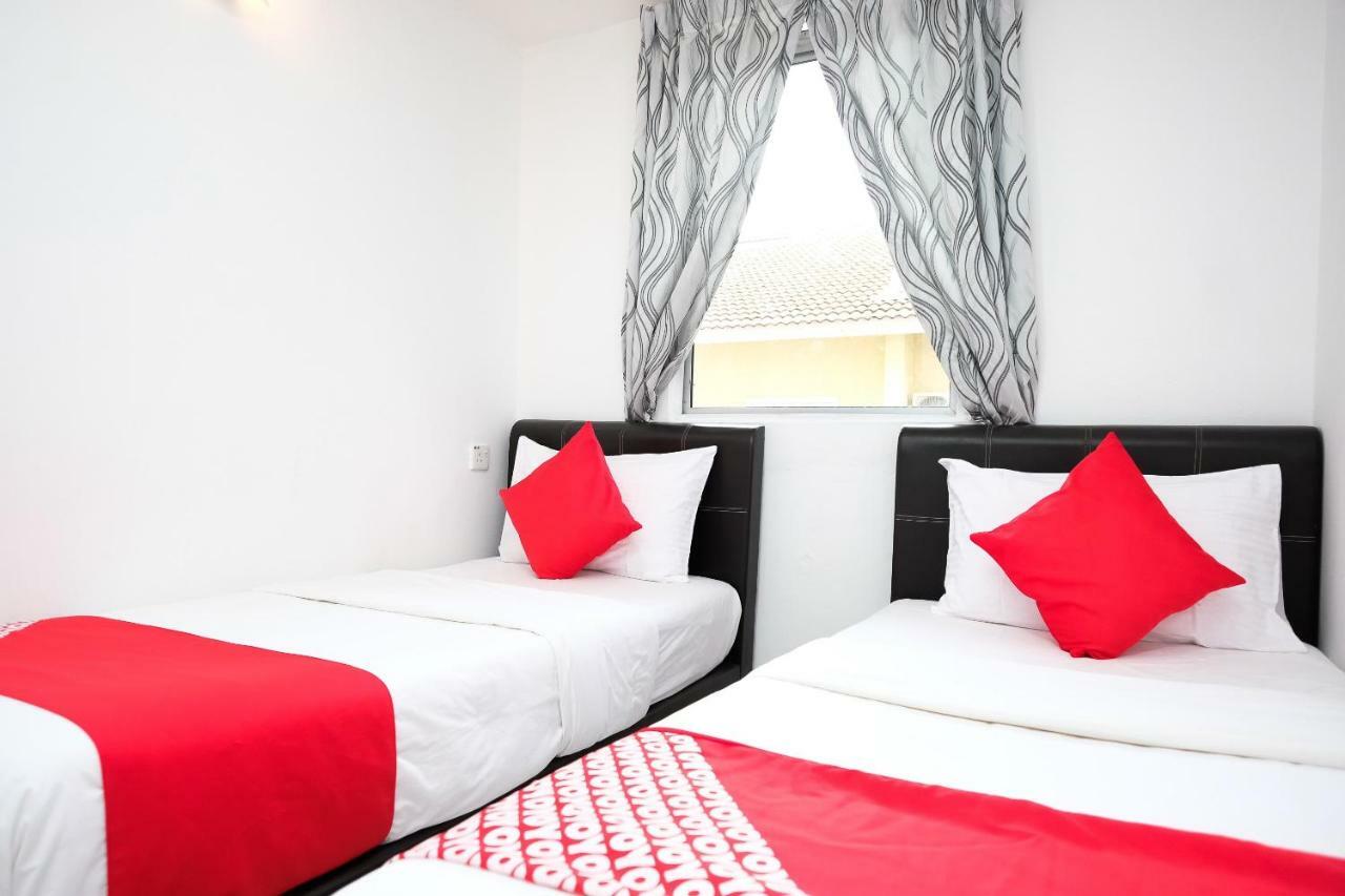 Oyo 711 Tawaquf Inn Kampong Telaga Batin Екстериор снимка