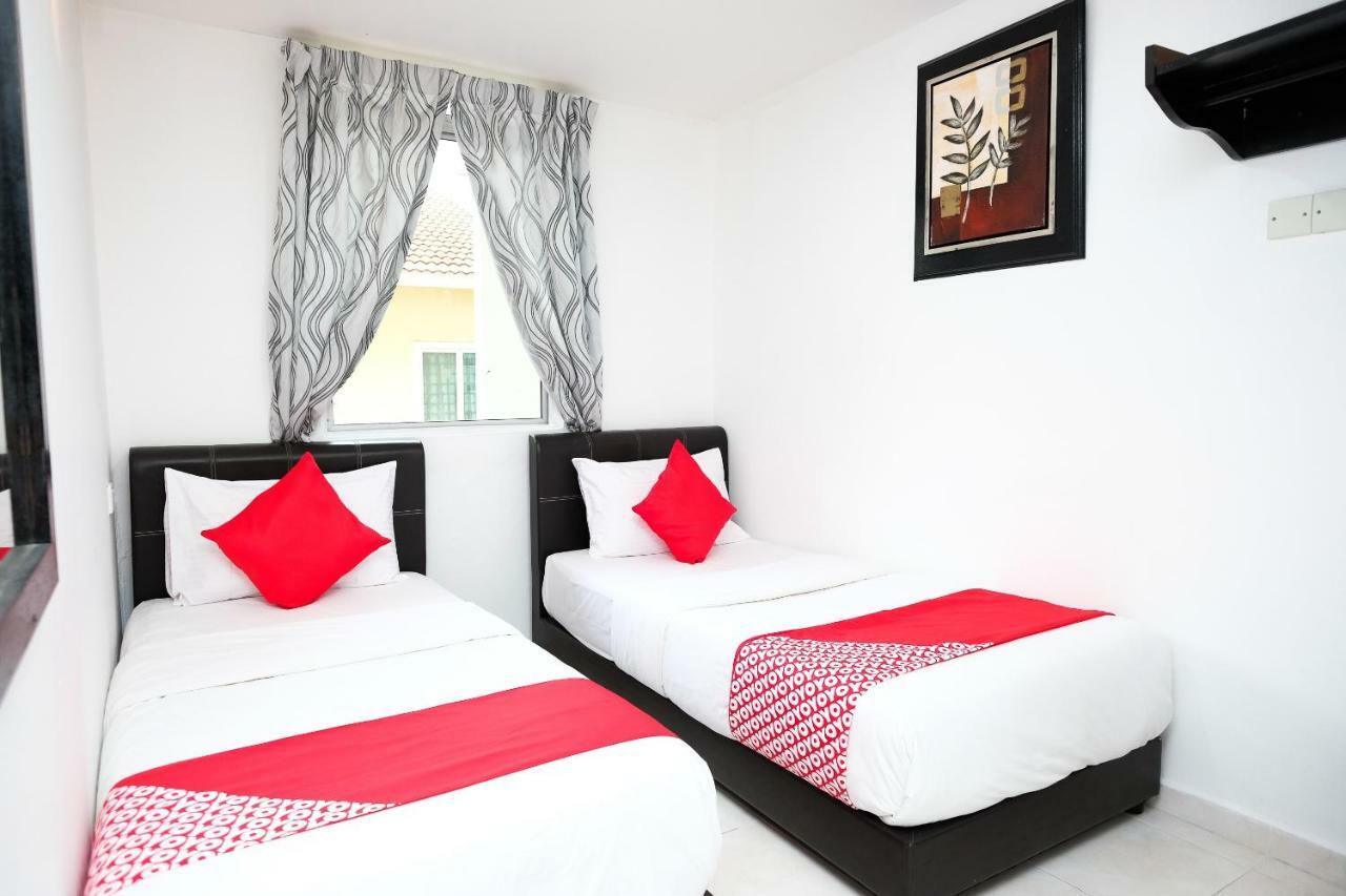 Oyo 711 Tawaquf Inn Kampong Telaga Batin Екстериор снимка